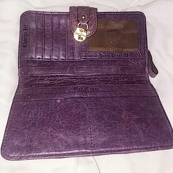 Juicy couture wallet - Picture 2 of 3
